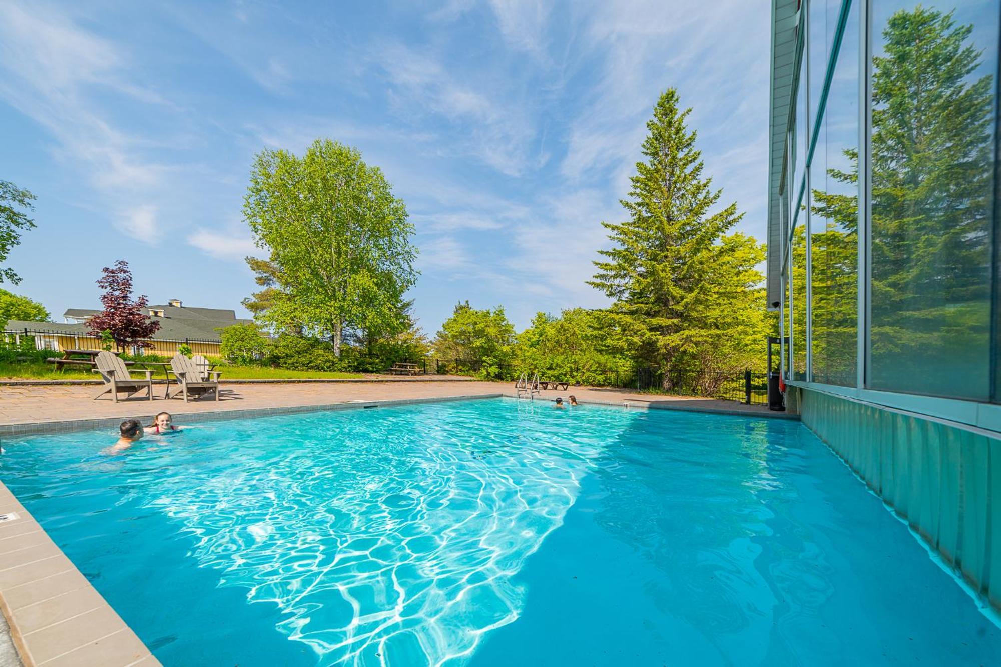 Horseshoe Valley Suites - The Aurora Shanty Bay Εξωτερικό φωτογραφία